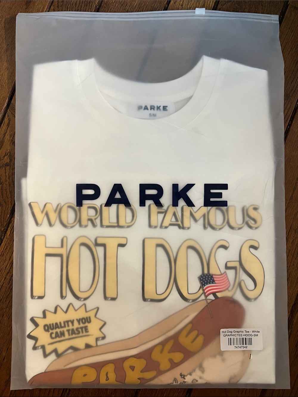 PARKE 'World Famous Hot Dogs' Graphic Tee Size S/M NEW IN BAG NWT